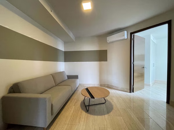 Apartamento amoblado con vista al mar en Country Club, Costa del Este
