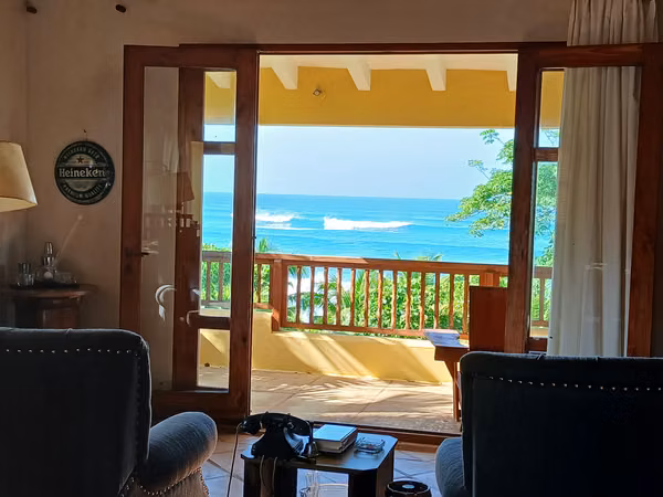 Casa Frente al Mar en Playa Destiladeros, Pedasí, Panamá.