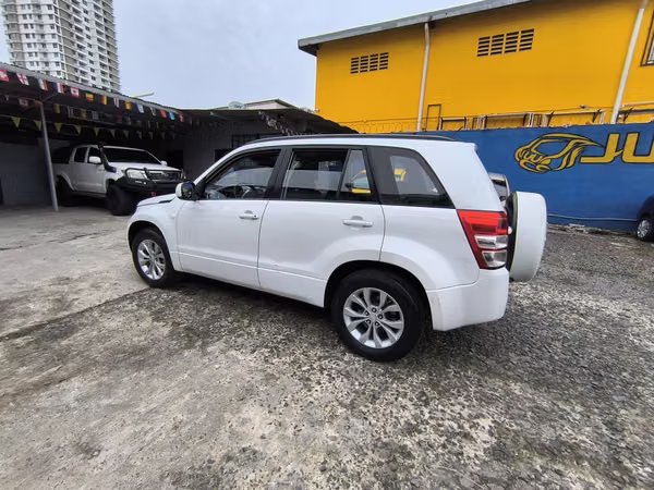 SUZUKI GRAND VITARA AÑO 2015 AUTOMATICA