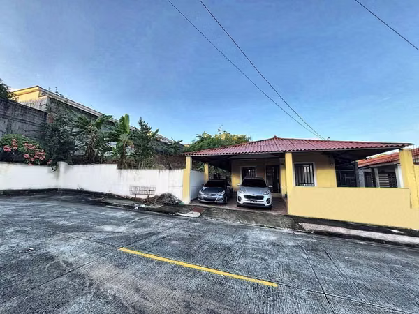 FOR SALE HOUSE IN LA CHORRERA
