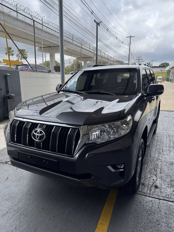 TOYOTA PRADO 2022