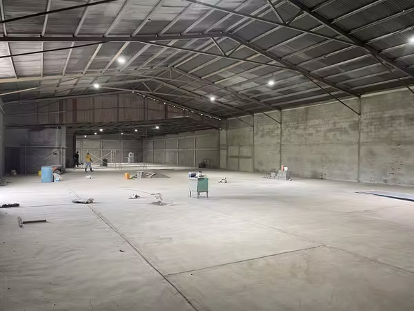 915 m² Bulk Storage Warehouse for Lease