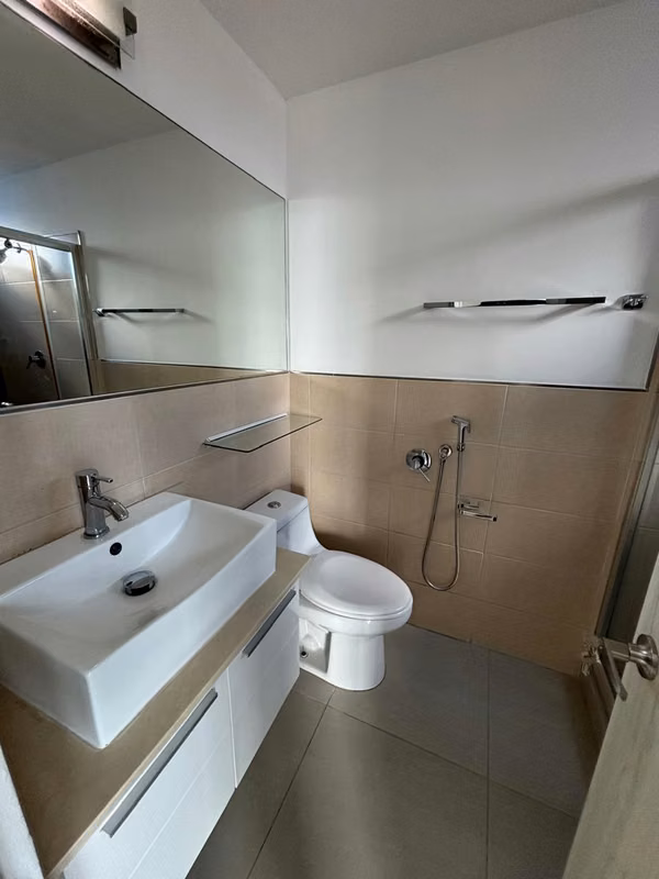 FOR SALE IN FRENCH $190,000