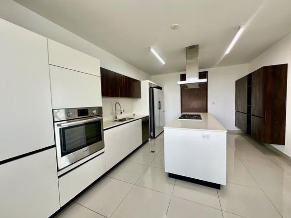 Alquiler Apartamento con vista a la ciudad - Santa María