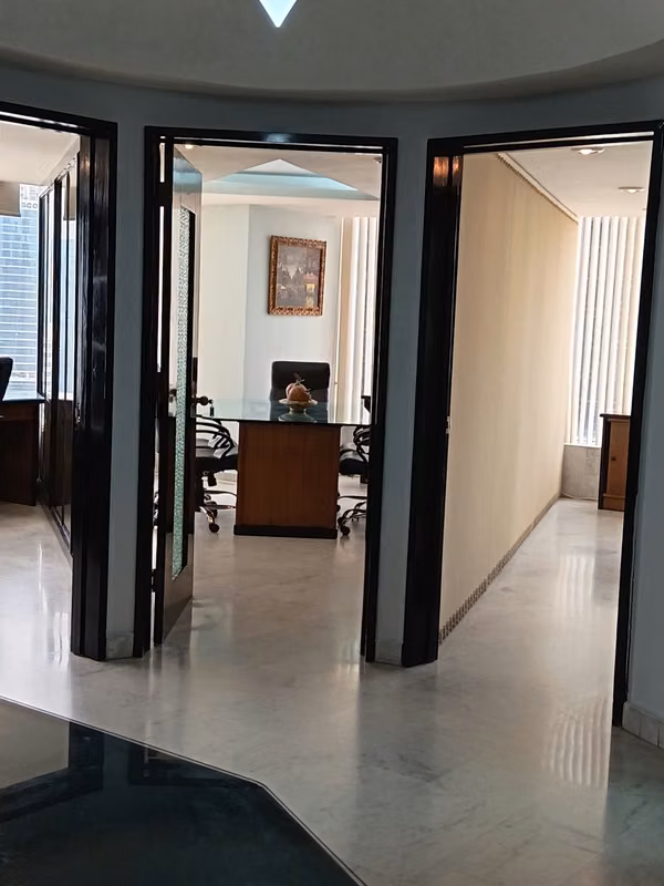 LUXURY OFFICE SPACE  RIGHT AT  PANAMA´S  BANKING CENTER