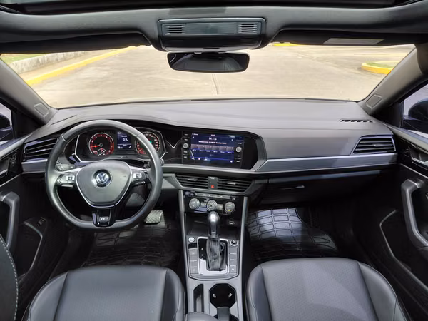 VOLKSWAGEN JETTA, 2.0 L, AÑO 2019, KM 70.000, B/ 11,900.00