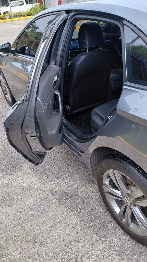 VOLKSWAGEN JETTA, 2.0 L, AÑO 2019, KM 70.000, B/ 11,900.00