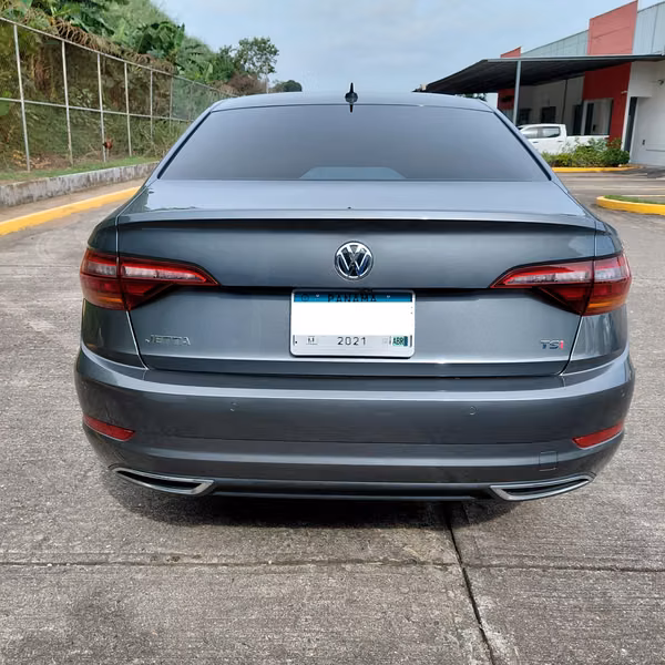 VOLKSWAGEN JETTA, 2.0 L, AÑO 2019, KM 70.000, B/ 11,900.00
