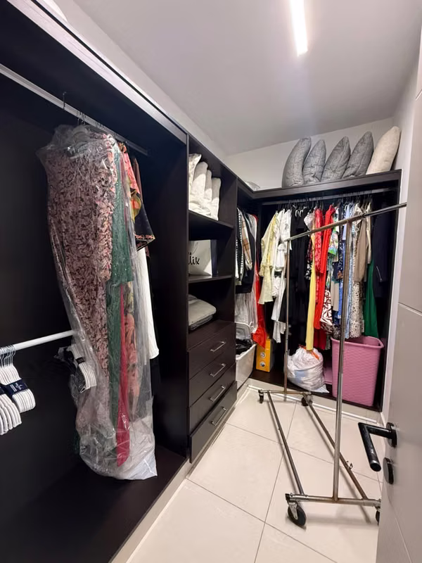 Venta de Jr. Penthouse en Avenida Balboa