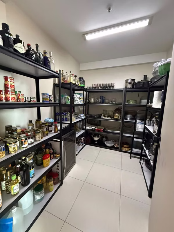 Venta de Jr. Penthouse en Avenida Balboa
