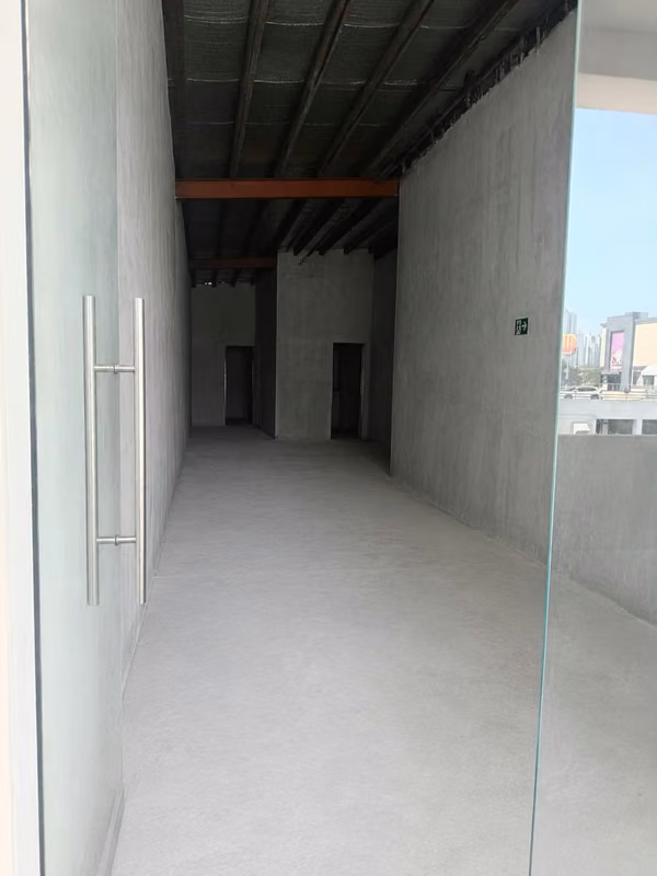ALQUILO LOCAL COMERCIAL CENTENNIAL 1,230.50