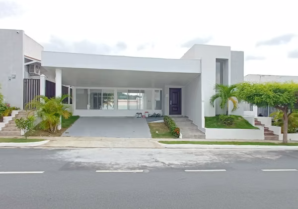 VENTA DE CASA EN PARADISE POINT