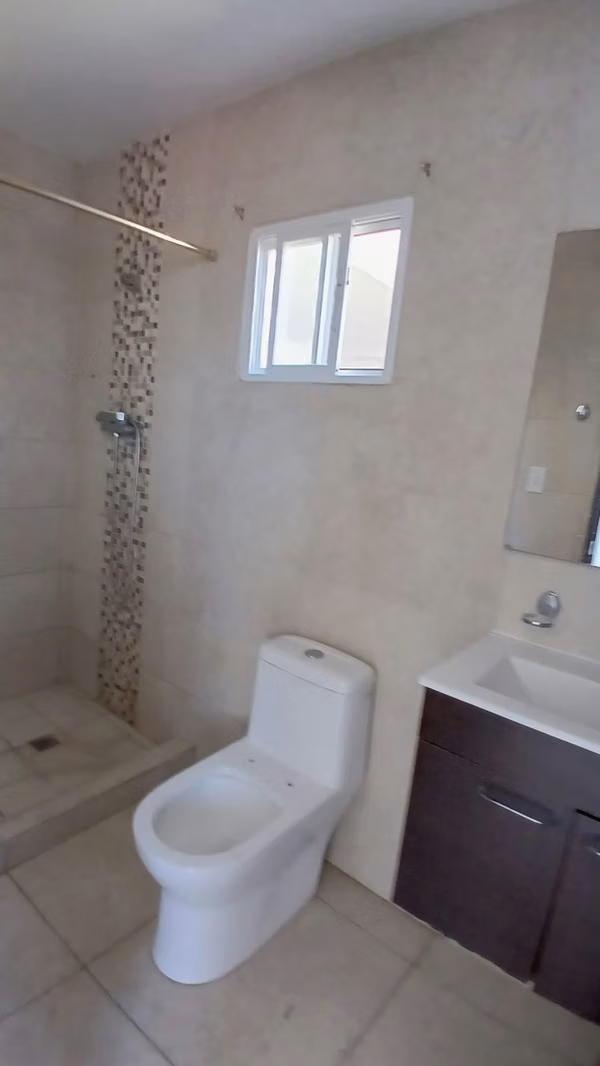 VENTA DE CASA EN PARADISE POINT
