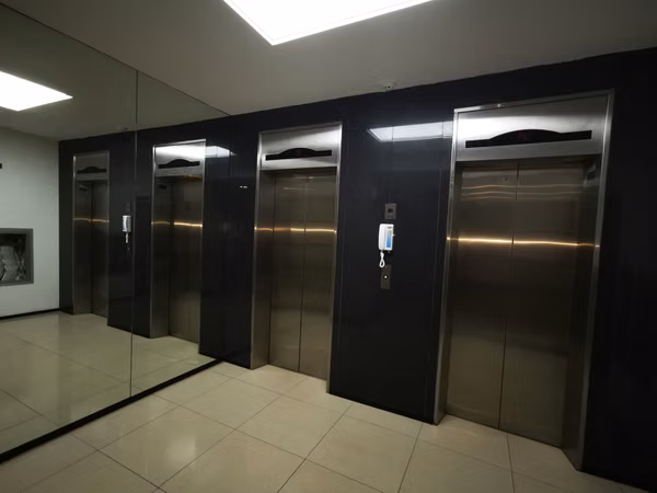 Marbella | 152.5 m² | 3 Recámaras + Den | 2 Parkings | $215,000