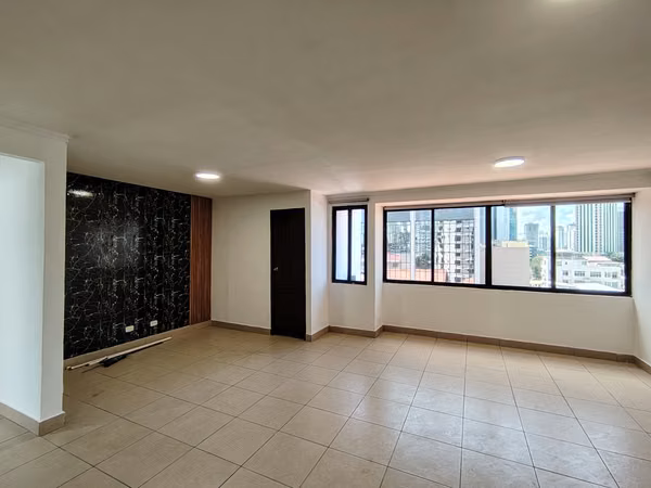Marbella | 152.5 m² | 3 Recámaras + Den | 2 Parkings | $215,000