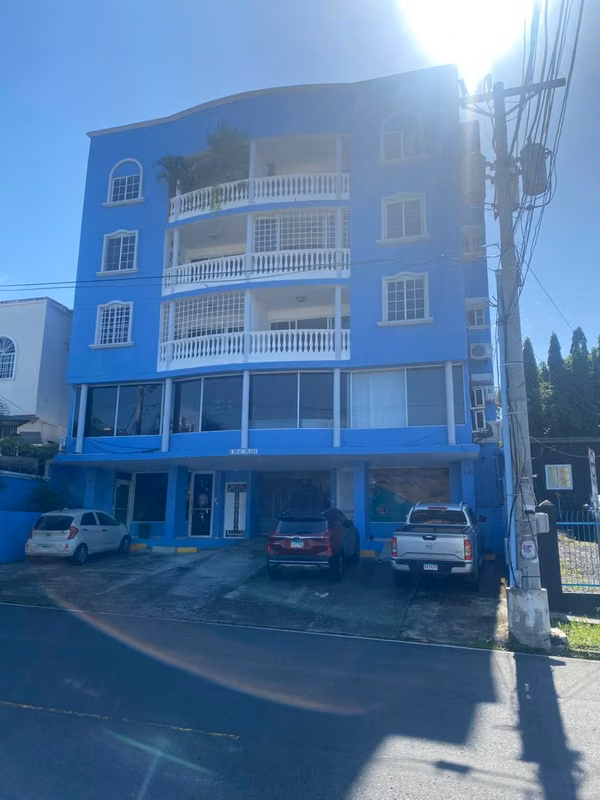 ALQUILO LOCAL COMERCIAL EN CAMINO REAL BETANIA