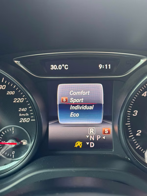 MARKETS -BENZ GLA $8,900