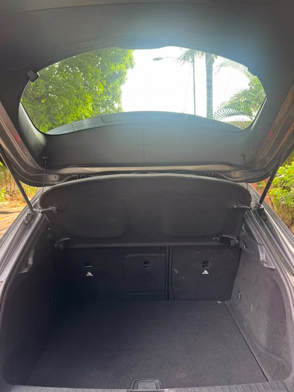 MARKETS -BENZ GLA $8,900