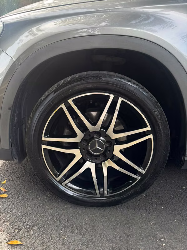 MARKETS -BENZ GLA $8,900