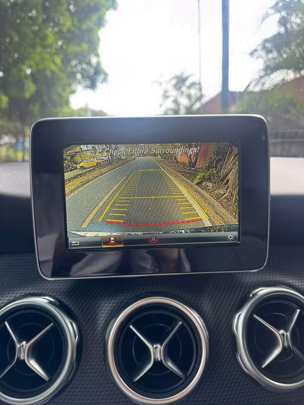 MARKETS -BENZ GLA $8,900