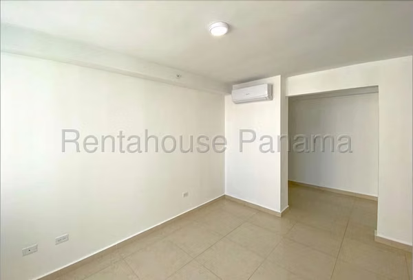 Apartment for sale in Costa del Este OF26-944