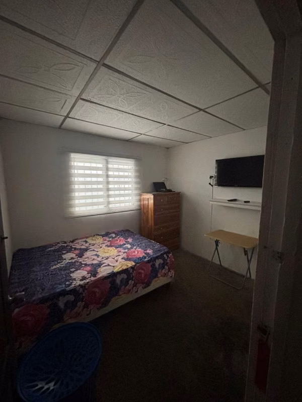 Rent Extensive Room