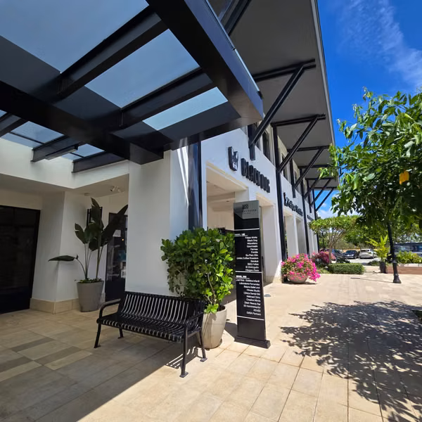 THE OFFICE OF LIGHT IN SANTA MARIA GOLF &amp; amp; COUNTRY CLUB