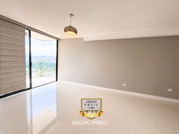 Apartment for rent at PH Carreras, El Carmen – Appliances included.. CC