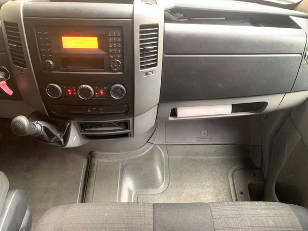 GRAN OPORTUNIDAD BUS MERCEDES SPRINTER 16+1 Pasajeros