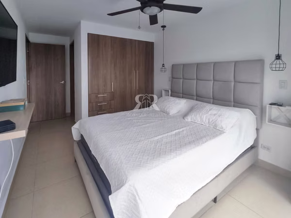 Furnished apartment in Bella Vista PH Blue Park