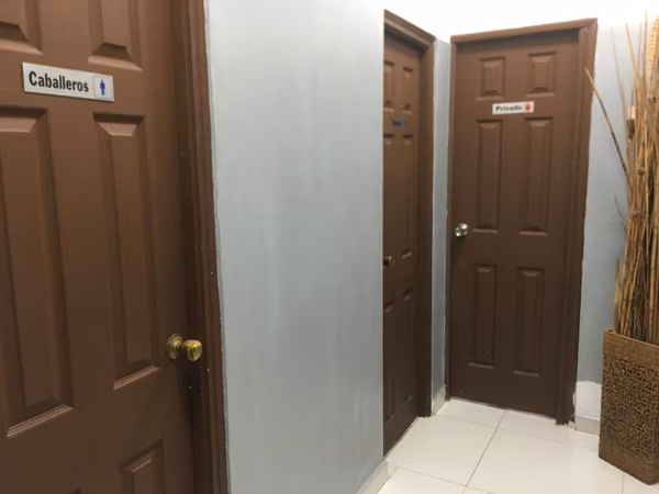 PREMISES FOR RENT - 124; 50 STREET