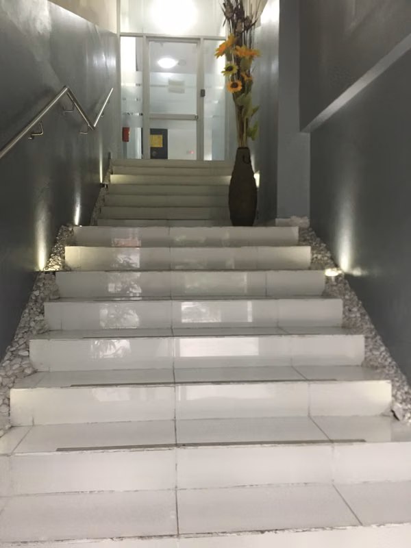 PREMISES FOR RENT - 124; 50 STREET