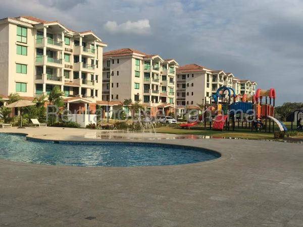 House for sale in Costa Sur, Ph Costamare. EH