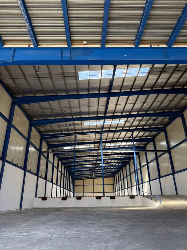 Warehouse for Rent in Río Abajo | 1,200m² | Loading Dock and Ramp | Near Vía España