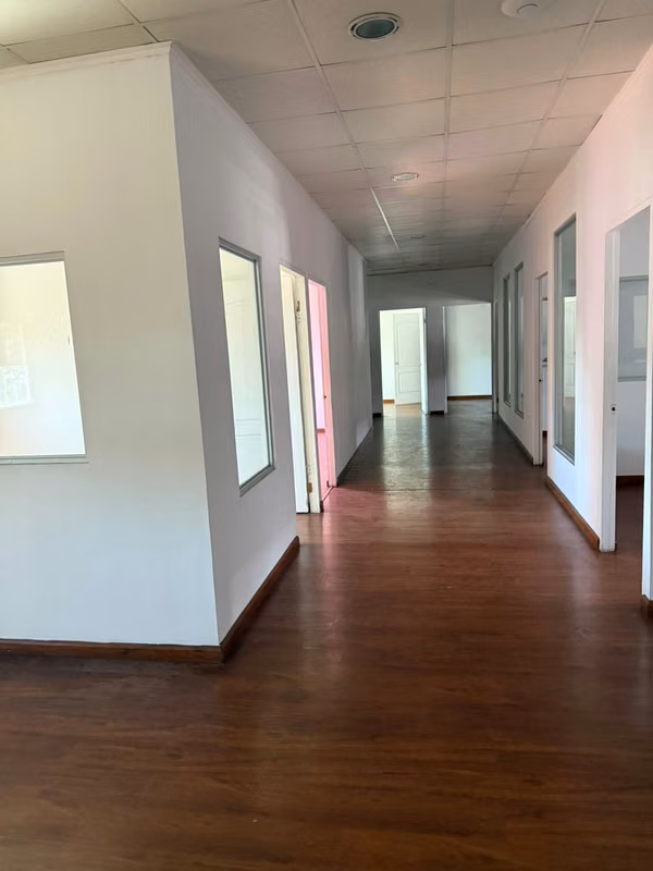 Warehouse for Rent in Río Abajo | 1,200m² | Loading Dock and Ramp | Near Vía España