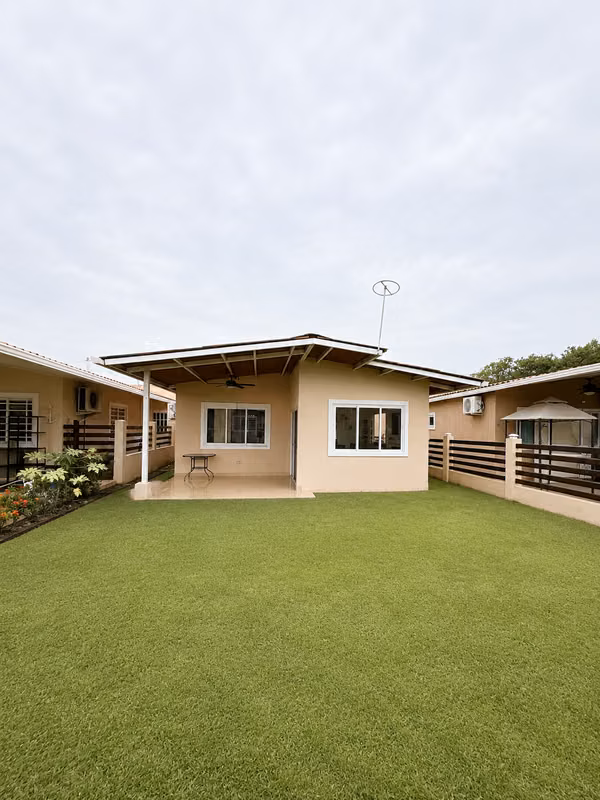 House for Sale - PH Paraiso Village, Coronado