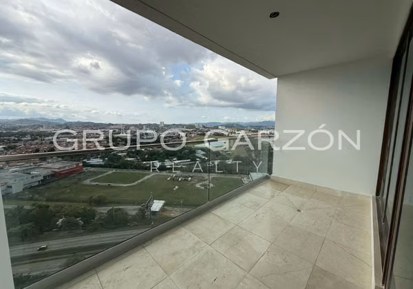 Rental in The Colonial, Santa María | 190m² - 3 Bedrooms - New Appliances