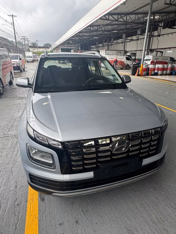 HYUNDAI VENUE 2025