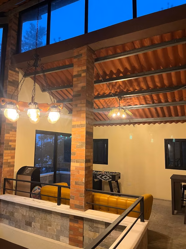 RENT HOUSE WIDE 2 LEVELS FULL FURNISHED BLUE HILL