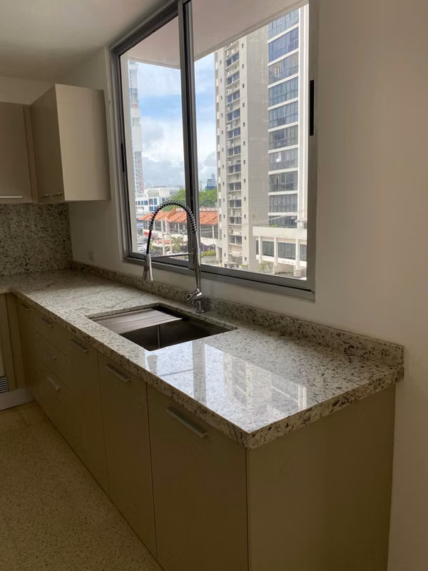 SALE APARTMENT MARBELLA