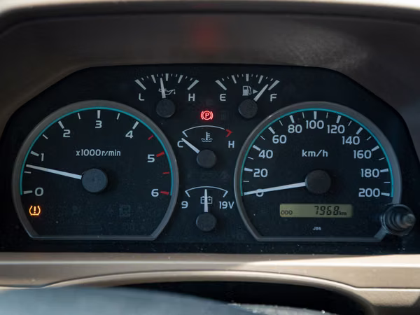 Toyota Land Cruiser Serie 76 2023 | V8 Diésel | Edición Aniversario Dubai | 4x4