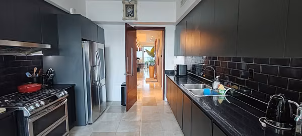 Pacific Village Apartamento en Venta