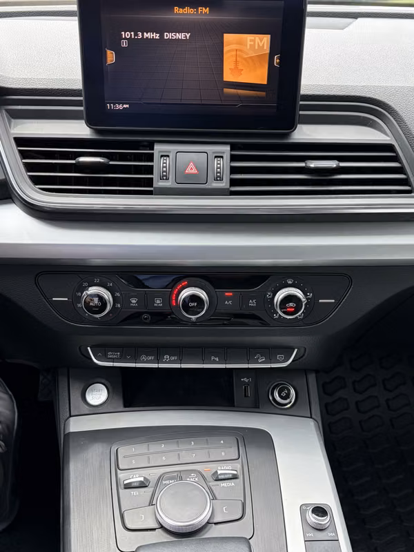 AUDi Q5-2020 Bajo