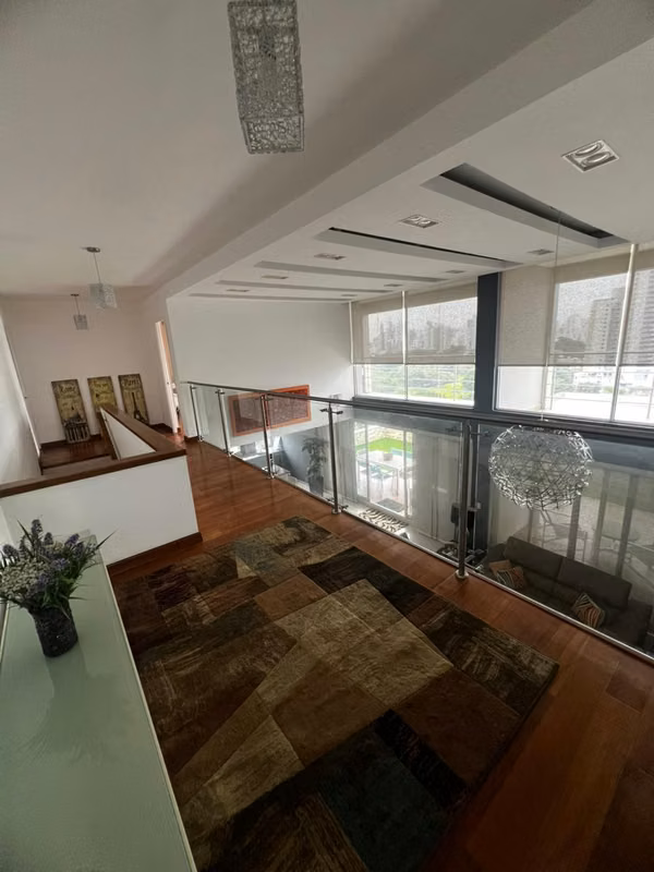 SPACIOUS AND BEAUTIFUL APARTMENT WITH DIRECT ENTRANCE TO OMAR PARK