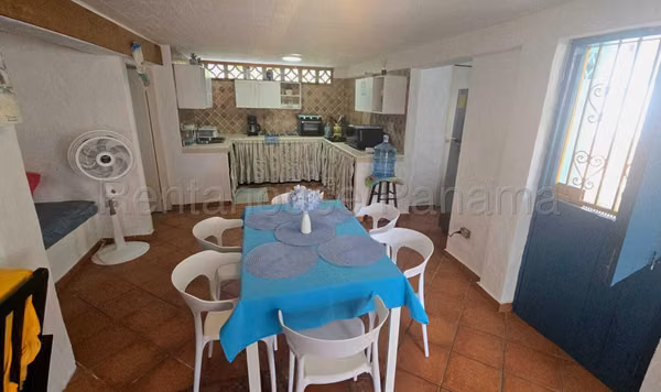 Venta de Casa en Taboga Casa Celeste