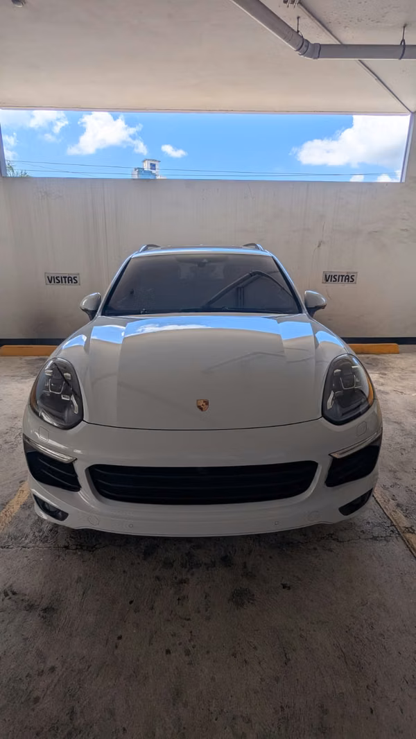 Se vende Porsche Cayenne Shybrid 2018