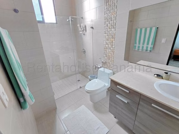 SALE OF LUXURIOUS APARTMENT IN COCONUT OF THE SEA 26CDY3095