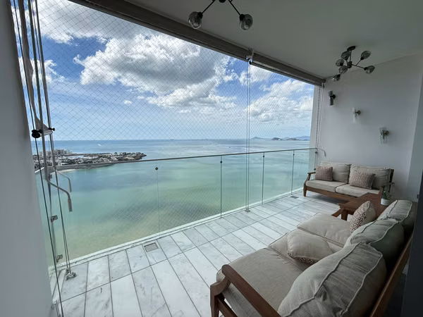 Sea Point Oceanfront | Furnished or Appliances Only Option