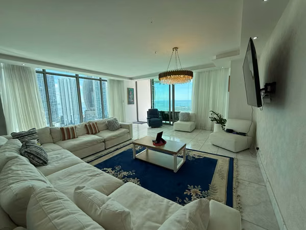 Sea Point Oceanfront | Furnished or Appliances Only Option