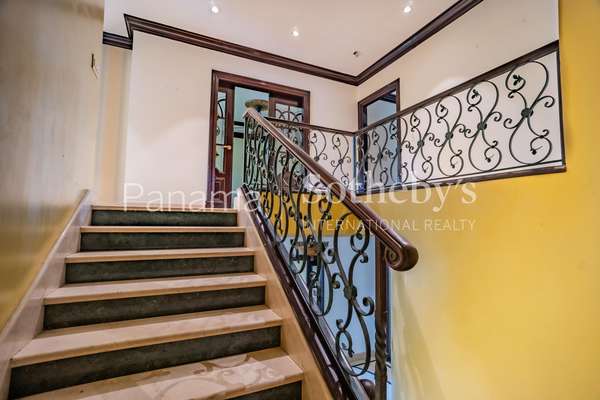 Sale - 124; Beautiful House in Costa Dorada - 124; Costa del Este - 124; Spacious Areas